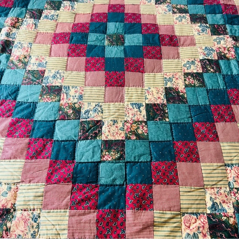 Vintage Patchwork  King Size Quilt in Multicolor Design